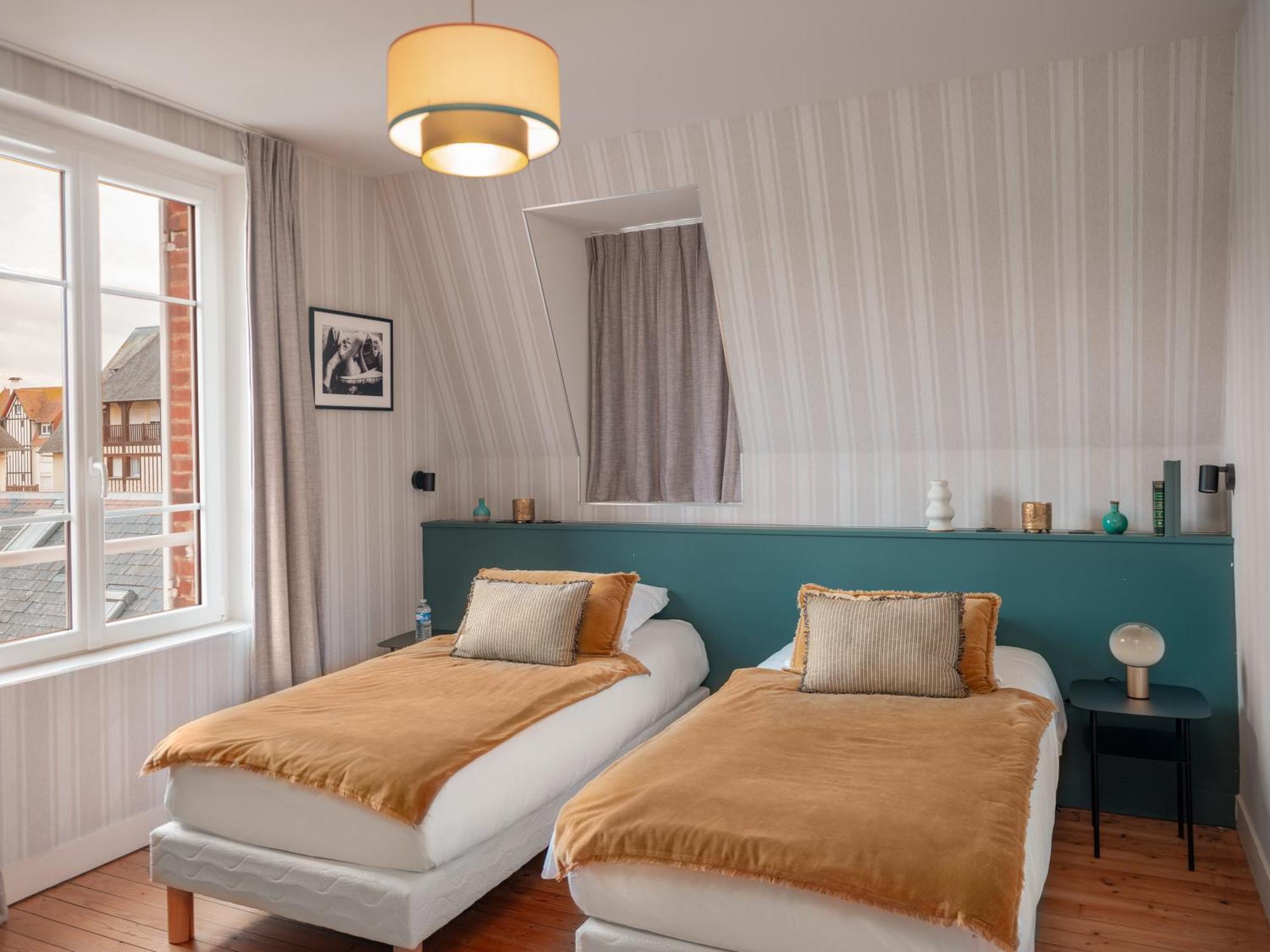Villa Berry Centre Deauville - Chic & Stylee - Magnifique Jardin エクステリア 写真